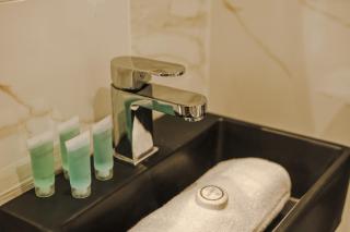 Onslow House - Air Host & Stay - 5 bed, Sleeps 14 - 6