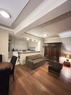 Entire Villa, free parking - 2