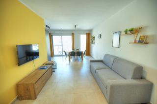Spacious one bedroom with study JGRI1-1 - 0