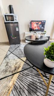 Fully Furnished Studio Apt near Drop and Shop supermarket - 5