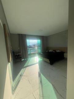 Linda e ampla casa - 1