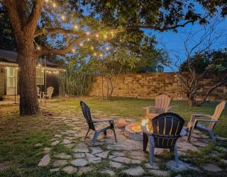 Bright 3BR with Fire Pit and Near Convention Center - 0