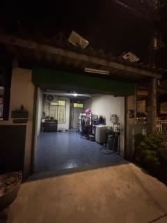 Homestay - - 0