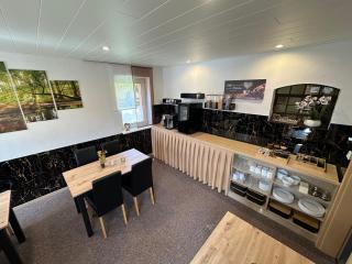 Landhotel & Restaurant "Fahrenkamp" - Röwitz - 9