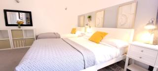 Wigan Central Executive Apartments I Family Rooms I Free Parking - Wigan - 3