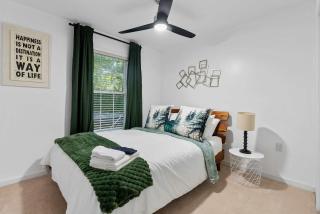 Cozy Retreat w Hot Tub Firepit & Grill near Bryce - 2