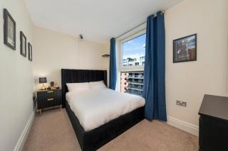 Chelsea Thames View Suite - 2