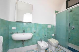 Wonderful villa with swimming pool overlooking the sea, 200 steps from the road - 5