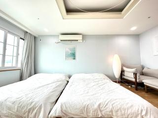 Simple and Cozy Hongik Stn 1min walk - 9