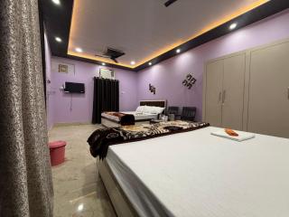 Thakur Homestay- 500m from Vishwanath Temple - 7