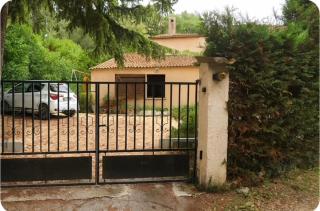 Le Cannet, chambre double à l'étage privatif, d'une maison avec piscine - 2
