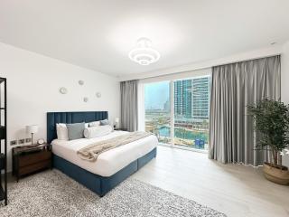 Trophy - Luxurious Studio Apartment in JLT w Golf Simulator - 8
