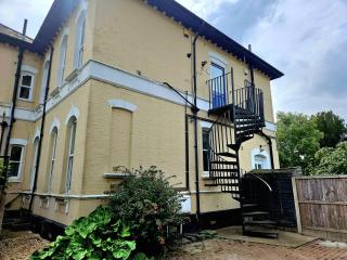 A modern hideaway in the heart of Whitstable - 4