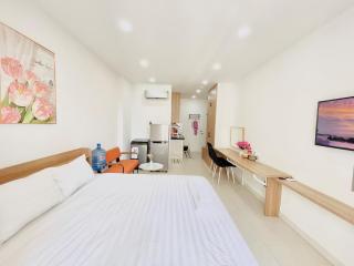 Modern Studio With Kitchen - 3