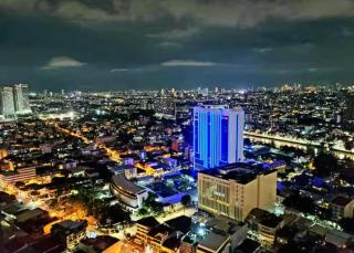 Amazing Makati Studio Unit w Stunning view & 65 TV - 8