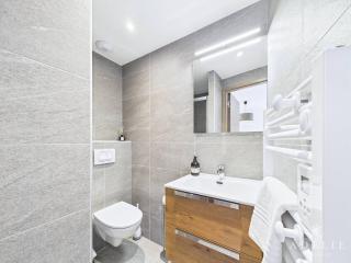 Appartement moderne 3 pièces, 2 ch, proche pistes, parking inclus - FR-1-398-674 - 1