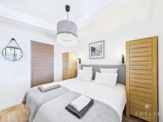 Appartement moderne 3 pièces, 2 ch, proche pistes, parking inclus - FR-1-398-674 - 1