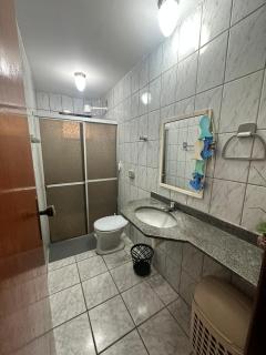 PRAIA DO MORRO - 2 QUARTOS - Apartamento 3 min do mar á pé - Garagem coberta e livre - WI FI - 6