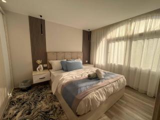 Honeymoon Sea View Apartment in New Marina Hurghada - 7