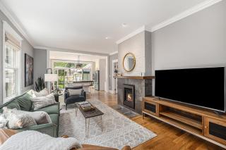 Secret Garden Retreat In Park Hill - 9
