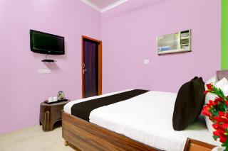 Radhika hotel - 0