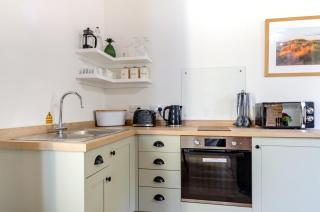 Palmers Lodge - 9