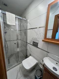 economic studio apt 10 min by walk to metro - 2