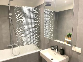 Modern Rooftop Apartment with Free Parking - Wien - 9