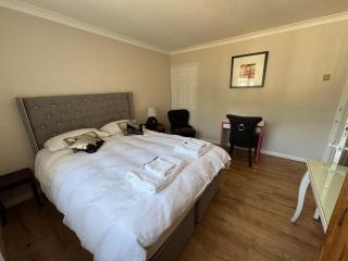 2 BR lovely flat - 4