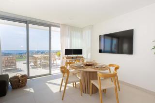 One Residences - 2 bedroom penthouse with jacuzzi and panoramic view - 2