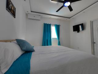 Azure Breeze Hotel - 0
