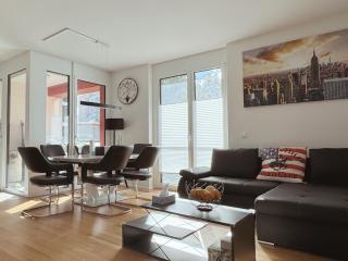Modern 3-Room Apartment in Stuttgart City Area - 0