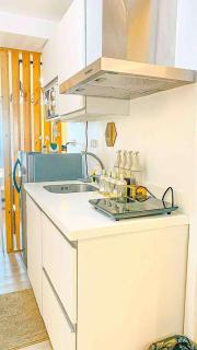 Chic and Cozy Studio Luxury Condo Suite Azure SF - 9