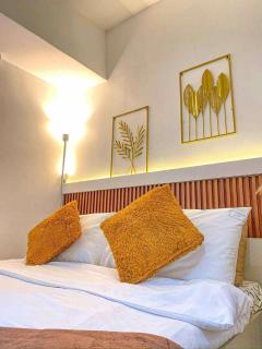 Chic and Cozy Studio Luxury Condo Suite Azure SF - 5