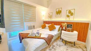 Chic and Cozy Studio Luxury Condo Suite Azure SF - 1