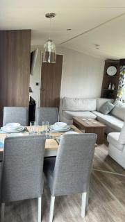 Heysham Coastal Escape Family 3-Bed Caravan - 9