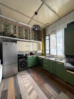 nini's home - 4
