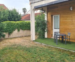 Elégant T2 au calme avec terrasse et climatisation - 1