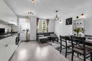 Gocław Apartment - 48m2, Balcony - by Rentujemy - 9