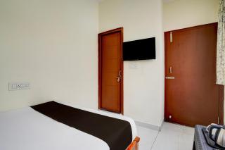 Hotel O SRL Comforts - 9