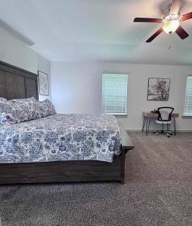Newly built home Spacious & Comfortable 4BR 2BA - Beaumont - 1