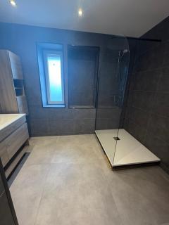 Appartement moderne 2 chambres avec cuisine équipée Proche Carling et Saint-Avold - 4