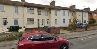 Spacious 3 Bedroom Home Near Beach & Town in Lowestoft by Eason Stays, ideal for weekend getaways and business travelers - with free parking! - 9
