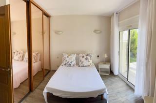 Furnished 2-room apartment with terrace & garden - 5