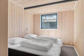 1560-Aakirkeby-Sluseparken-9-B - 1