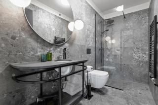 Strand Hotel Apartments - 1