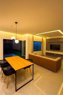 Casa Ampla com Piscina e Área de Churrasco 400A - 9