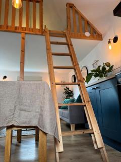 Braelea cozy - country out building with mezzanine - 4