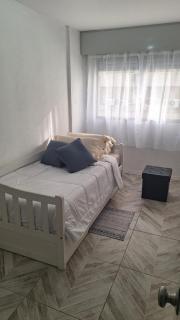 Centric Loc - Sleeps 5 - Balcony - High Speed WiFi - 8