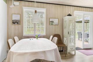1301-Aakirkeby-Fyrreskoven-11 - 5